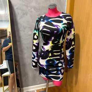 Bebe Black and White Abstract Long Sleeve Dress